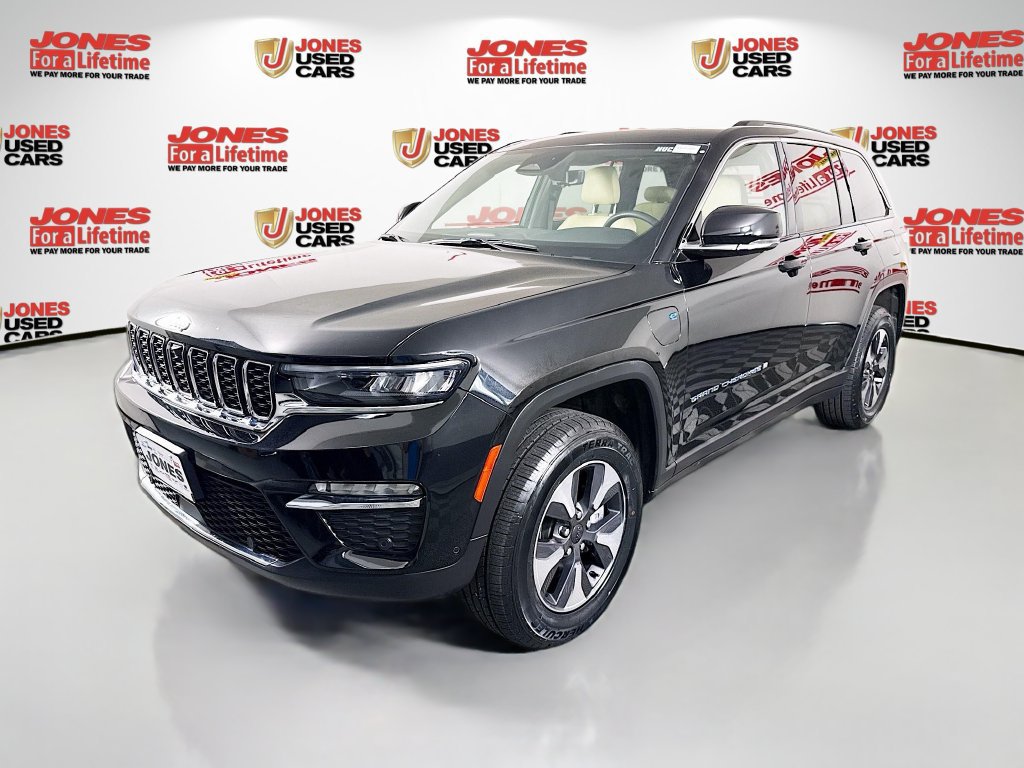 Used 2022 Jeep Grand Cherokee Limited 4xe w/ Luxury Tech Group II AWD/4WD image 14