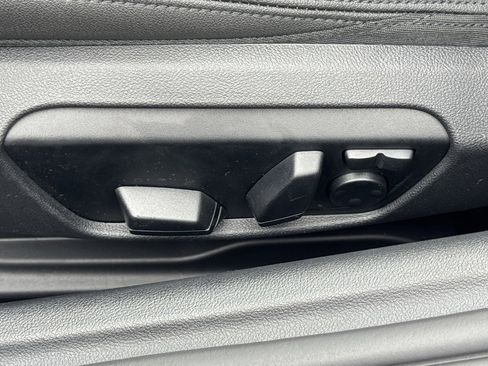 Certified 2023 BMW Z4 sDrive30i w/ Shadowloine Package image 20