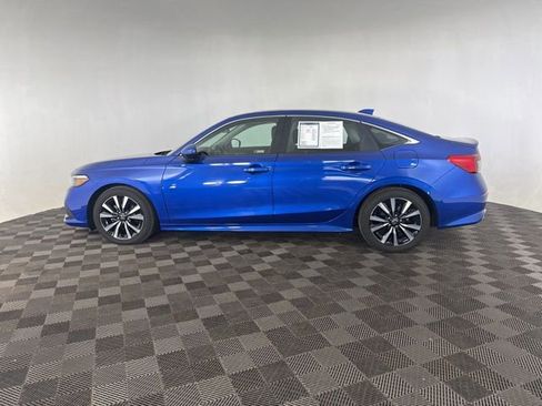 Used 2023 Honda Civic EX image 5