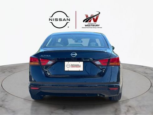 Used 2023 Nissan Altima 2.5 S FWD image 6