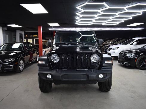 Used 2022 Jeep Wrangler Unlimited Sport image 2