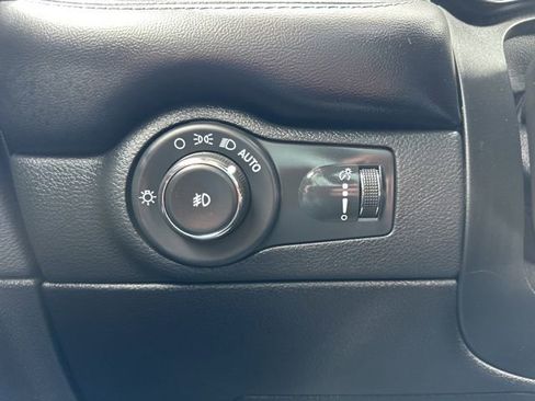 Used 2022 Dodge Durango GT image 26