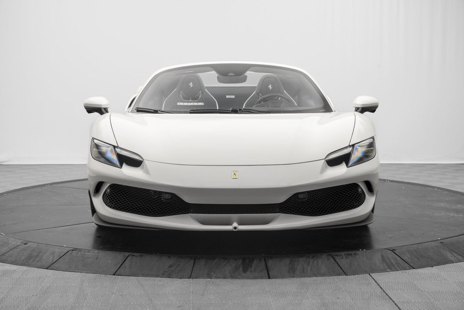 Used 2026 Ferrari 296 GTS RWD image 2