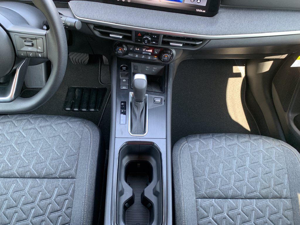 New 2027 Nissan Kicks SV w/ SV Premium Package FWD image 14