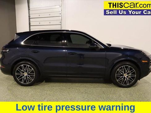 Used 2024 Porsche Cayenne image 8