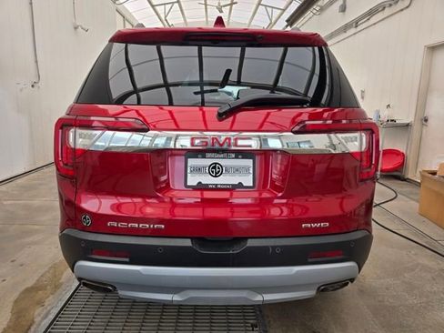 Used 2021 GMC Acadia SLT w/ Premium Package image 4