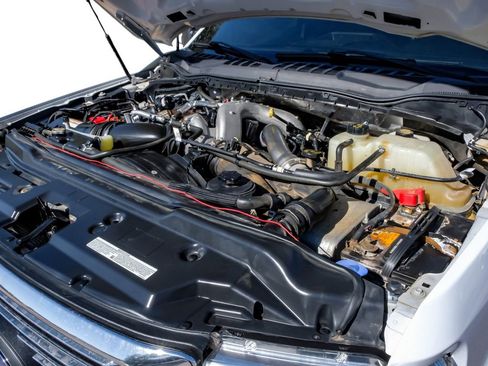 Used 2022 Ford F350 Lariat image 55