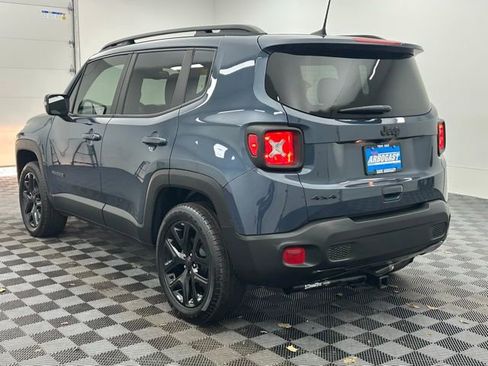Used 2022 Jeep Renegade Altitude w/ Convenience Group image 15