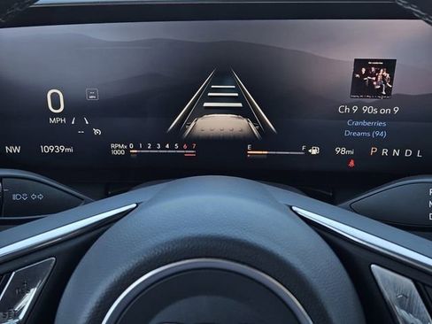 Used 2025 Buick Enclave Sport Touring image 15