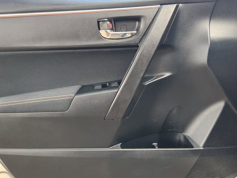 Used 2015 Toyota Corolla LE FWD image 22