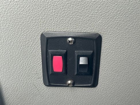 Used 2019 Ford E-450 and Econoline 450 Super Duty w/ Power Windows & Locks Group RWD image 27