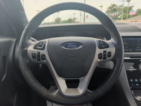 Used 2014 Ford Taurus Limited w/ Equipment Group 301A AWD/4WD image 11
