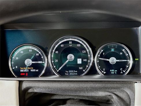 Used 2021 Rolls-Royce Cullinan image 17