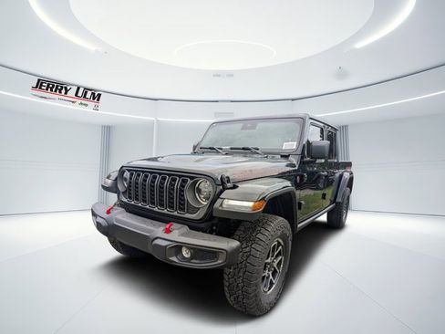 New 2025 Jeep Gladiator Rubicon image 6
