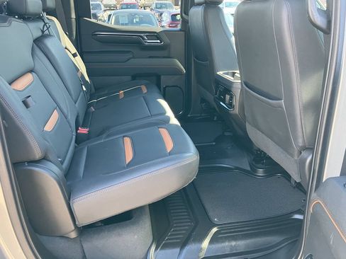Used 2023 GMC Sierra 1500 AT4 w/ AT4 Premium Package AWD/4WD image 16