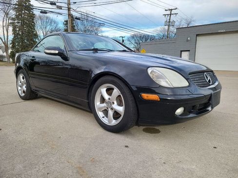 Used 2002 Mercedes-Benz SLK 320 image 3