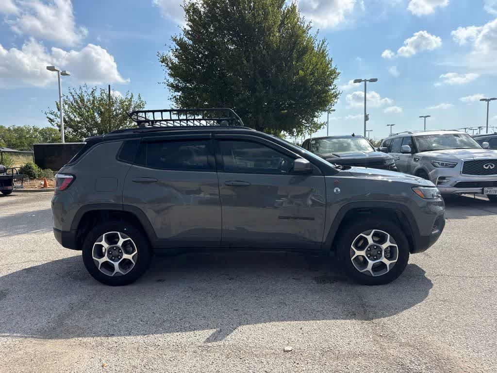 Used 2022 Jeep Compass Trailhawk AWD/4WD image 6