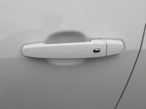 Certified 2022 Chevrolet Blazer LT w/ LPO, Black Accent Package image 15