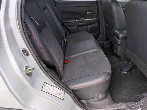 Used 2024 Mitsubishi Outlander Sport SE image 16