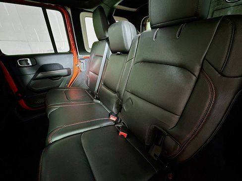 Used 2018 Jeep Wrangler Unlimited Rubicon image 22