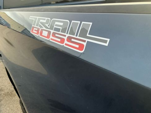 Used 2022 Chevrolet Silverado 1500 Custom Trail Boss w/ Safety Confidence Package image 18
