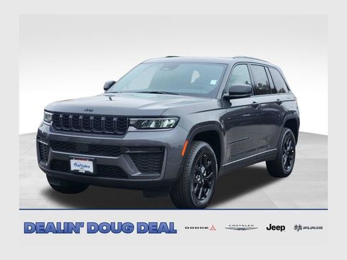 New 2026 Jeep Grand Cherokee Altitude AWD/4WD image 1