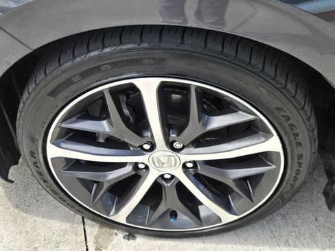 Used 2024 Honda Civic Touring image 11