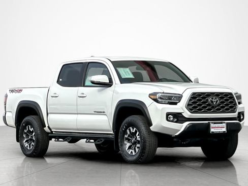 Certified 2023 Toyota Tacoma TRD Off-Road image 7
