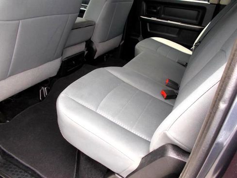Used 2014 RAM 1500 Express image 25