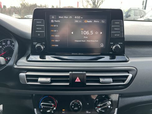 Used 2023 Kia Seltos LX image 17