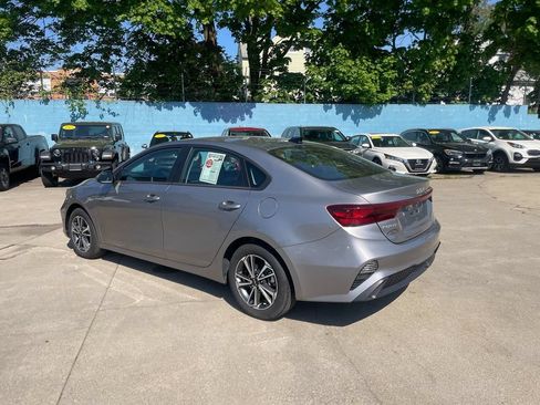Used 2024 Kia Forte LXS FWD image 8
