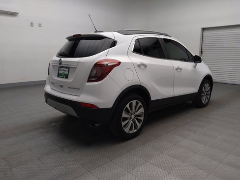 Used 2018 Buick Encore Preferred image 9