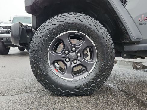 Used 2023 Jeep Gladiator Rubicon w/ LED Lighting Group image 14