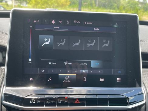 New 2026 Jeep Compass Latitude AWD/4WD image 24