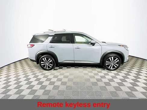 Used 2024 Nissan Pathfinder Platinum w/ Cargo Package image 12