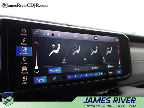 Used 2024 Jeep Wrangler Unlimited AWD/4WD image 32