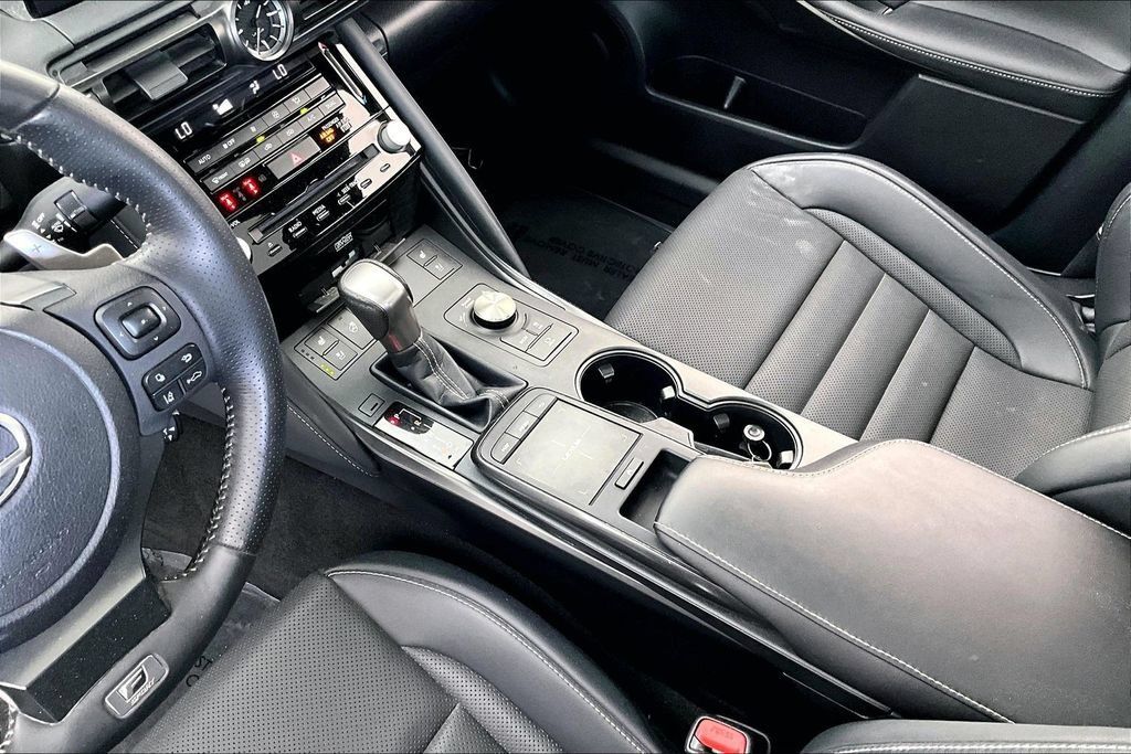 Used 2025 Lexus IS 500 w/ Accessory Package 2 RWD image 17