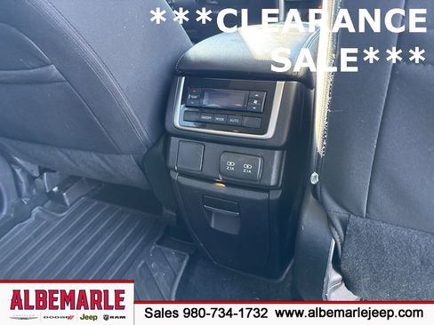 Used 2019 Subaru Ascent Premium image 37