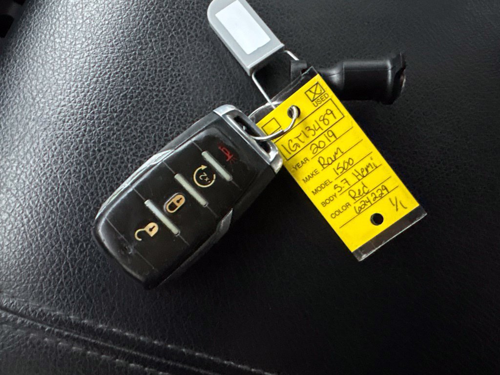 Used 2019 RAM 1500 Big Horn AWD/4WD image 12