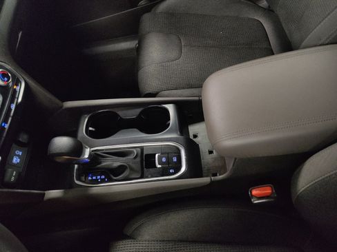 Used 2020 Hyundai Santa Fe SE FWD image 26