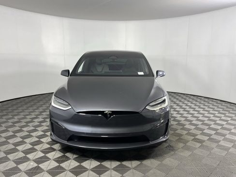 Used 2022 Tesla Model X image 4