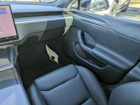 Used 2023 Tesla Model S Plaid image 20