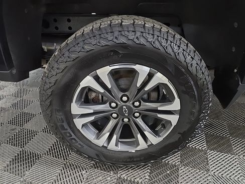 Used 2022 Chevrolet Colorado Z71 image 13