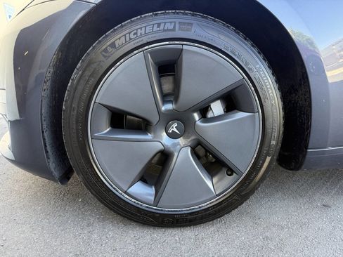 Used 2023 Tesla Model 3 Standard Range RWD image 2