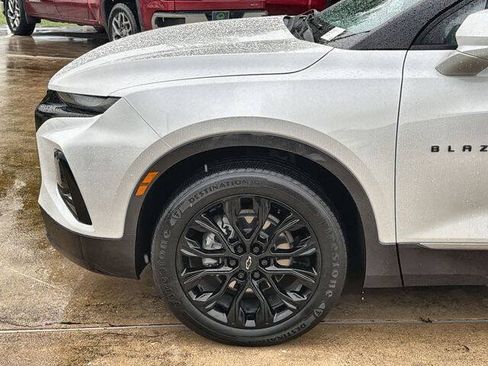 Used 2022 Chevrolet Blazer Premier w/ Enhanced Convenience Package FWD image 32