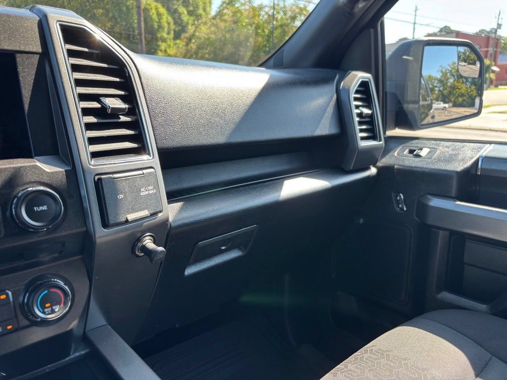 Used 2018 Ford F150 XLT w/ Equipment Group 302A Luxury AWD/4WD image 35
