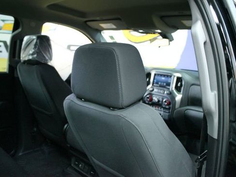 Used 2021 Chevrolet Silverado 1500 RST image 10