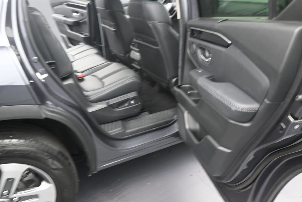 Used 2024 Honda Pilot EX-L image 13