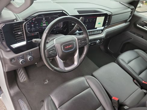 Used 2025 GMC Sierra 1500 SLT AWD/4WD image 8