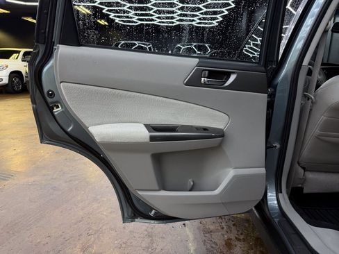 Used 2013 Subaru Forester 2.5X Limited image 18